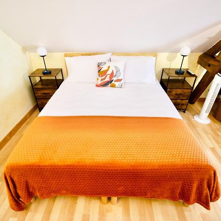 Bed and Breakfast O Trois Oliviers Louin Zewnętrze zdjęcie