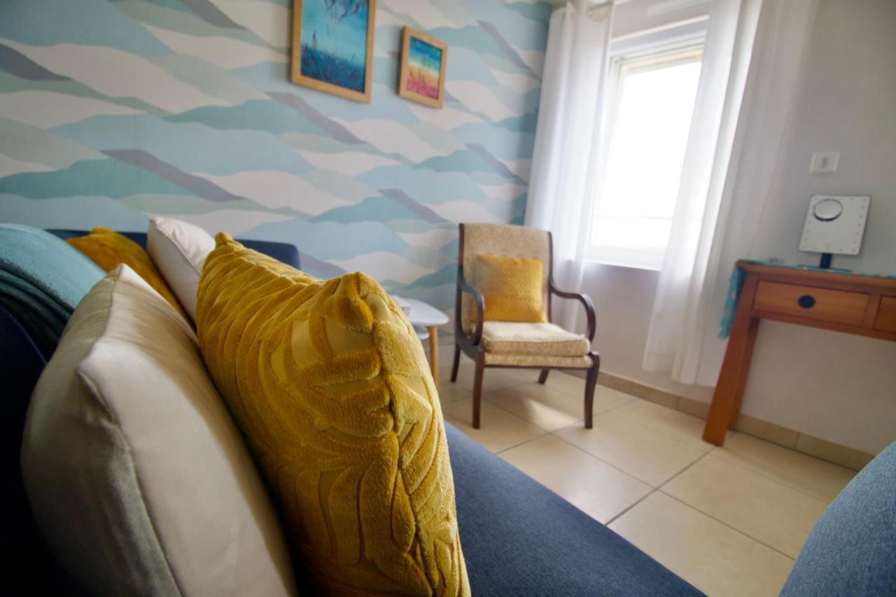 Bed and Breakfast O Trois Oliviers Louin Zewnętrze zdjęcie